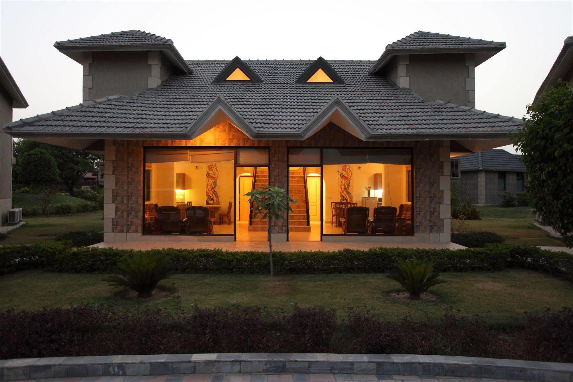Shri Radha Brij Vasundhara Resort & Spa Govardhan Buitenkant foto