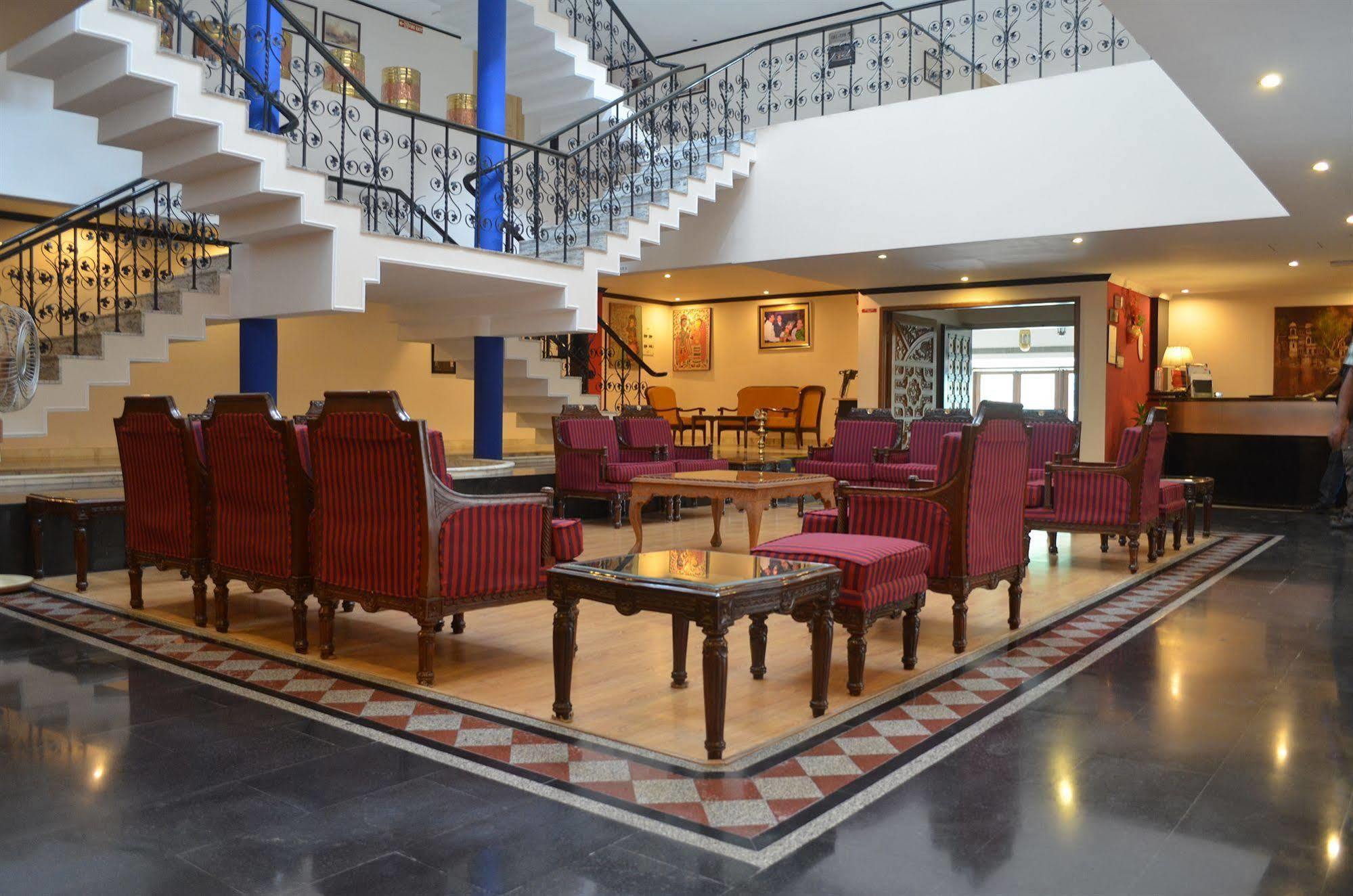 Shri Radha Brij Vasundhara Resort & Spa Govardhan Buitenkant foto