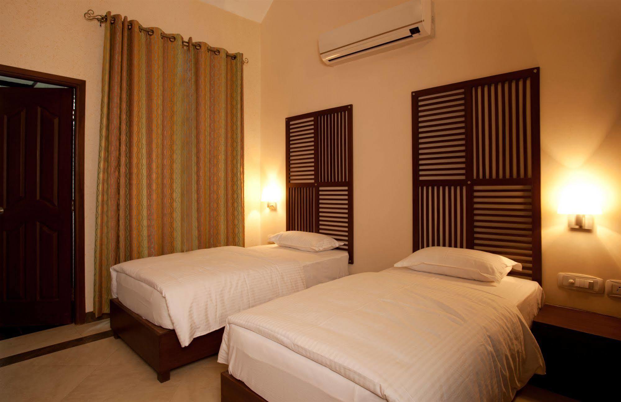 Shri Radha Brij Vasundhara Resort & Spa Govardhan Buitenkant foto
