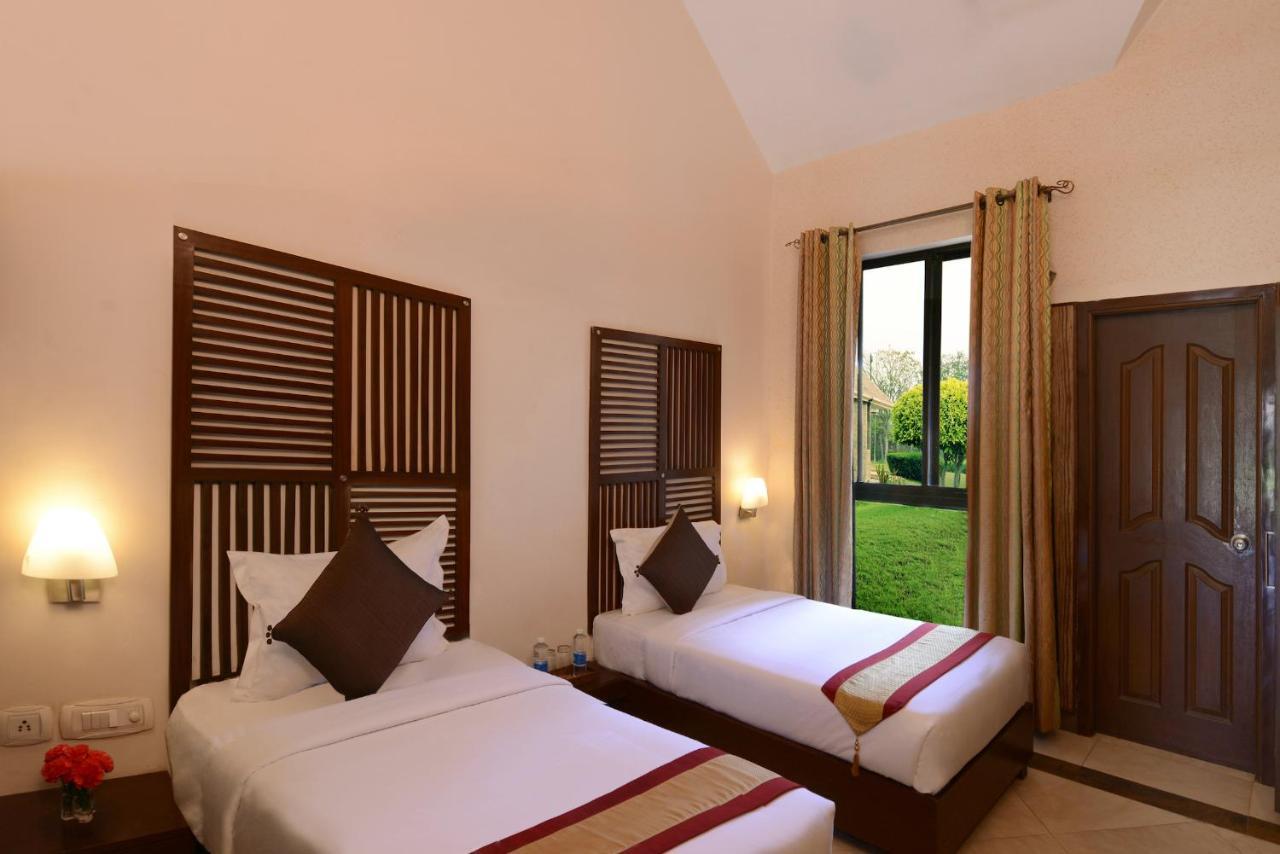 Shri Radha Brij Vasundhara Resort & Spa Govardhan Buitenkant foto