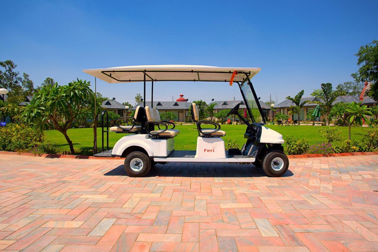 Shri Radha Brij Vasundhara Resort & Spa Govardhan Buitenkant foto